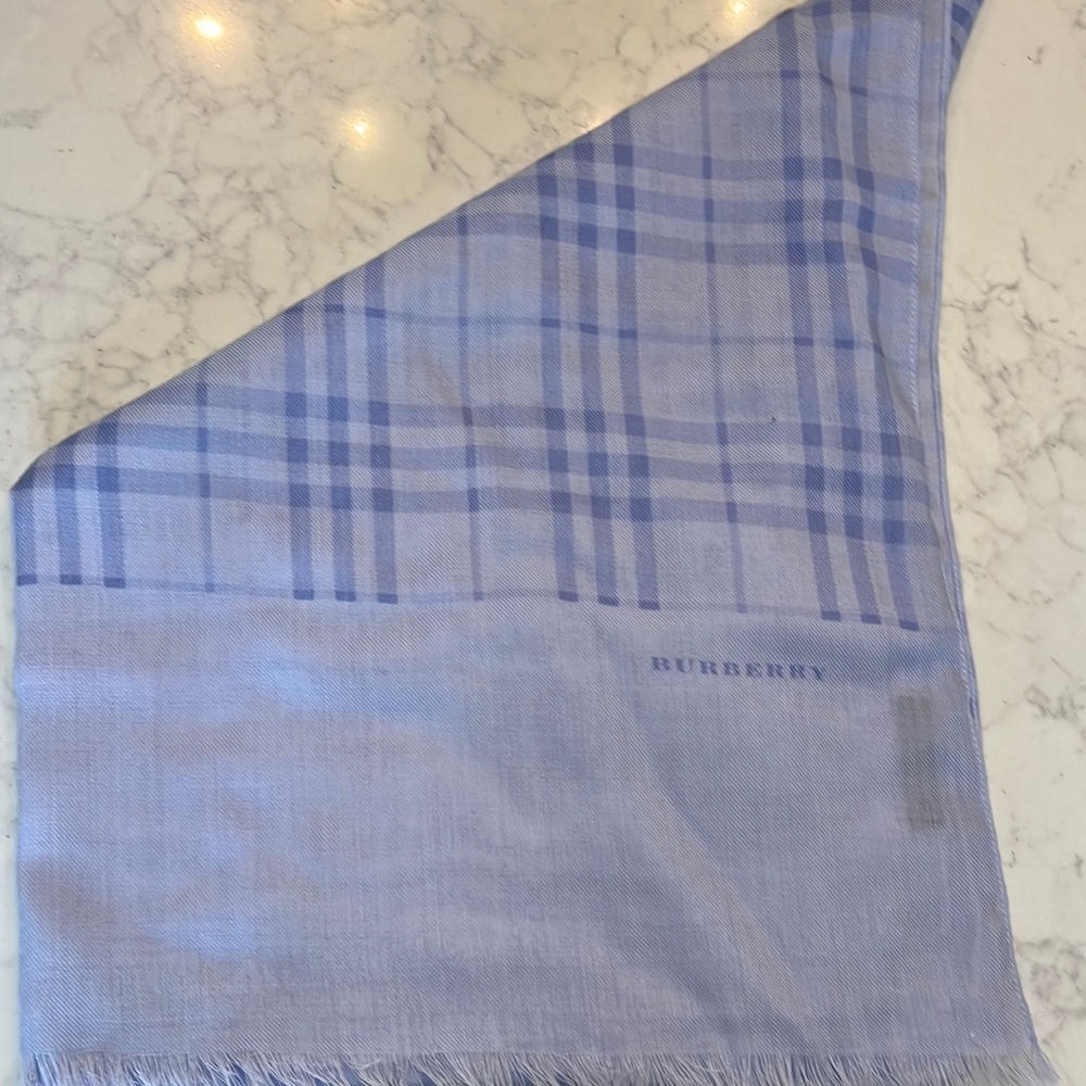 Women’s Burberry Scarf